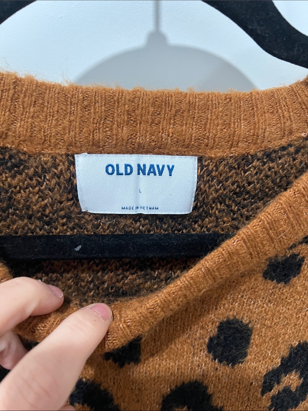 Old Navy Leopard-Print Crewneck Sweater - Camel and Black Size Large - Picture 2 of 4